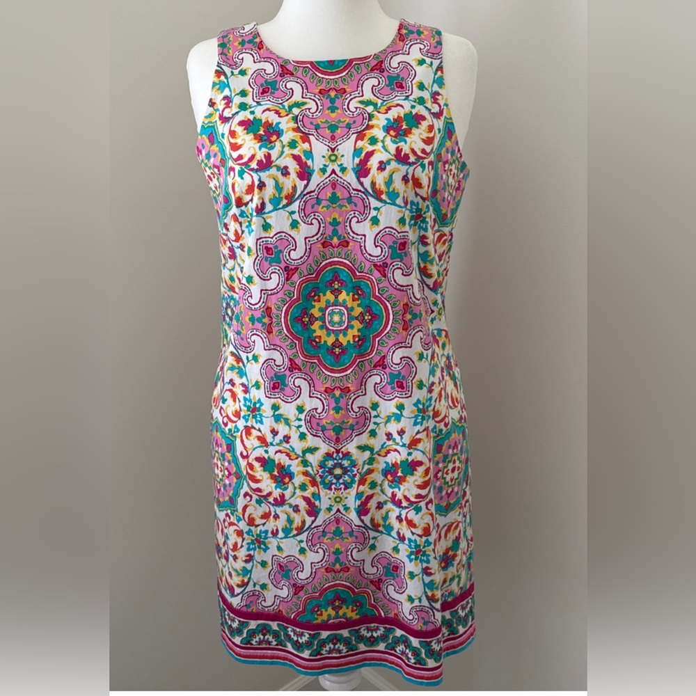 Maggy London Colorful Patterned Sleeveless Shift Dress